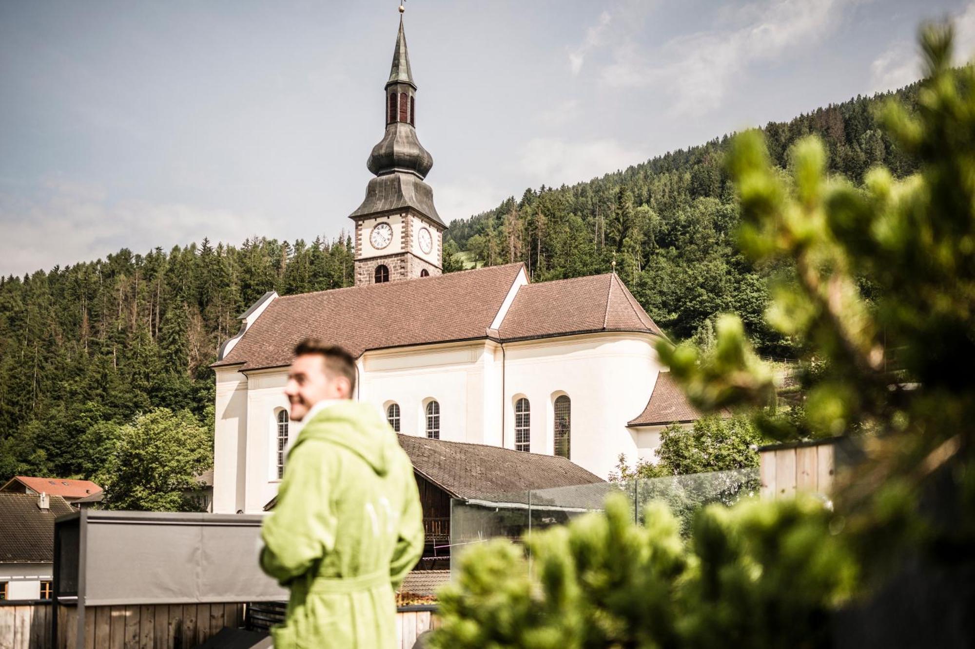Viel Nois Guest House Фунес Екстер'єр фото