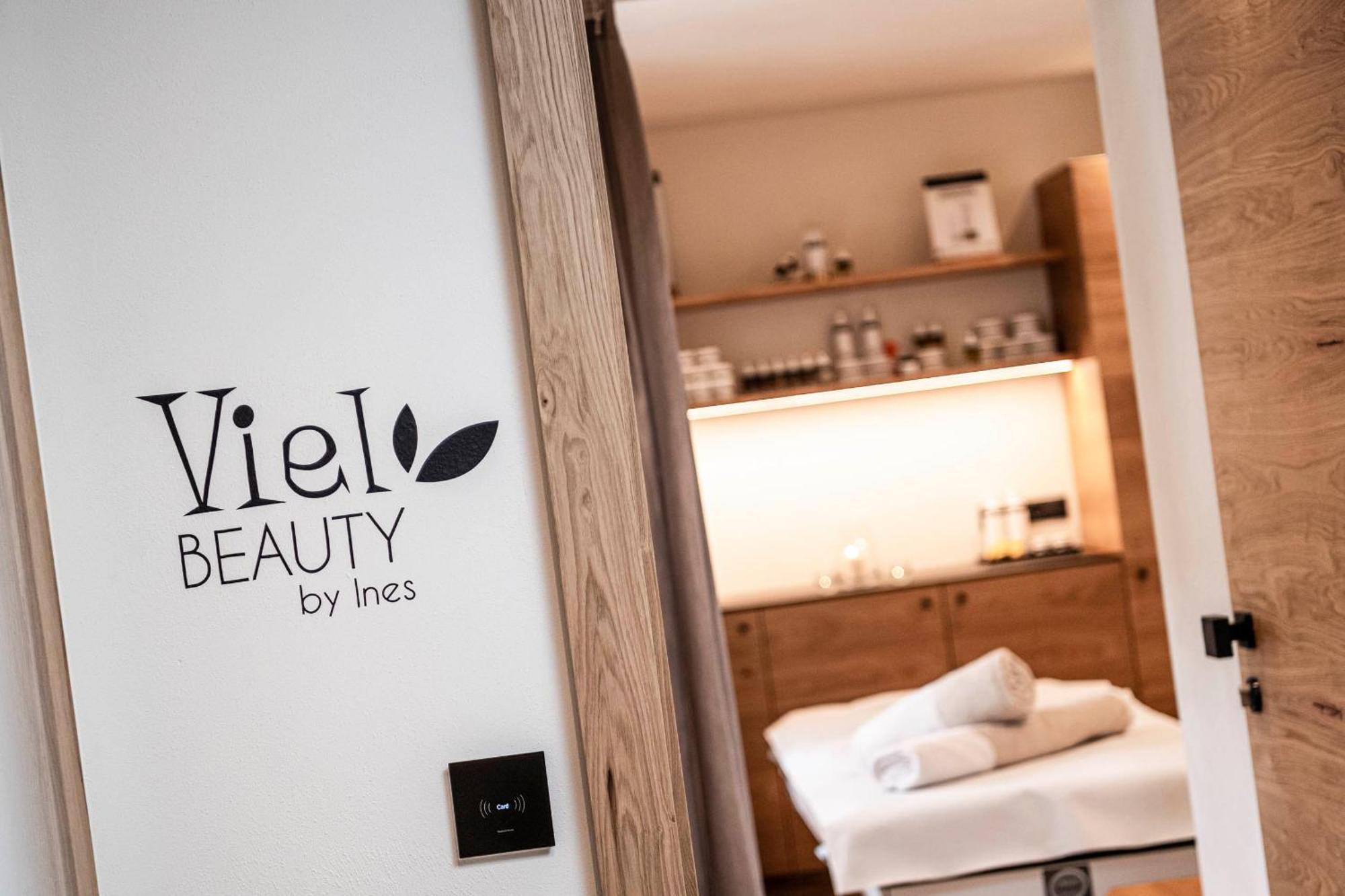 Viel Nois Guest House Фунес Екстер'єр фото